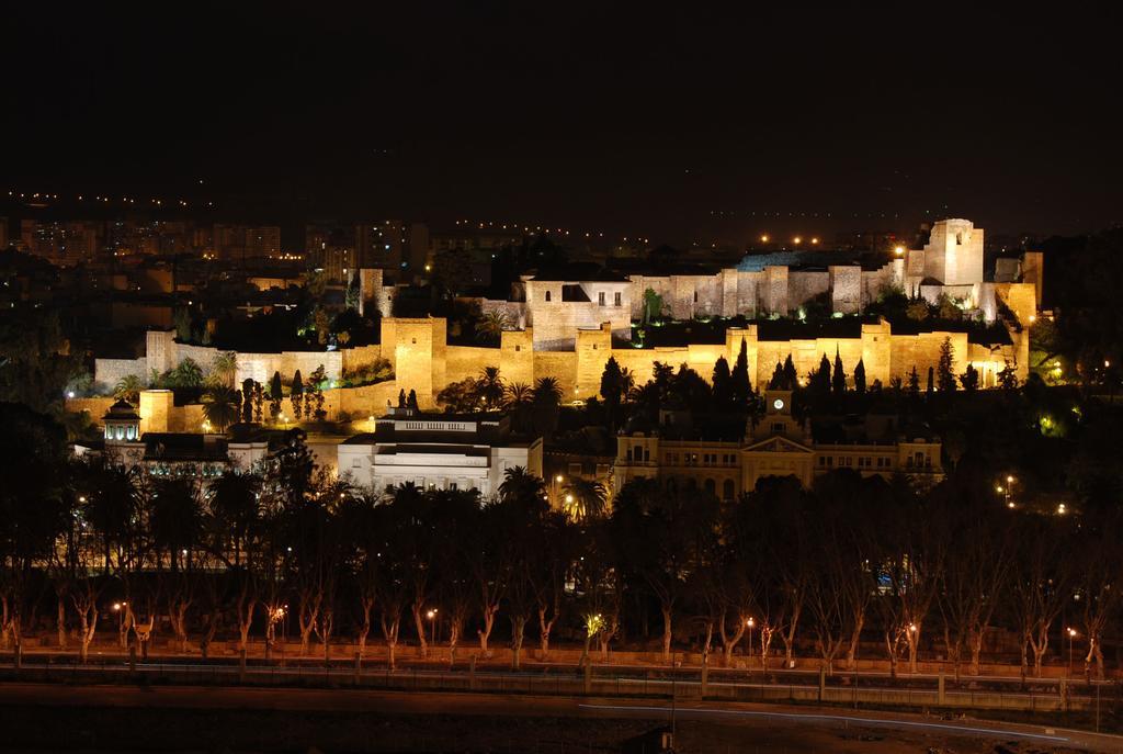 California Hotel Malaga Exterior photo