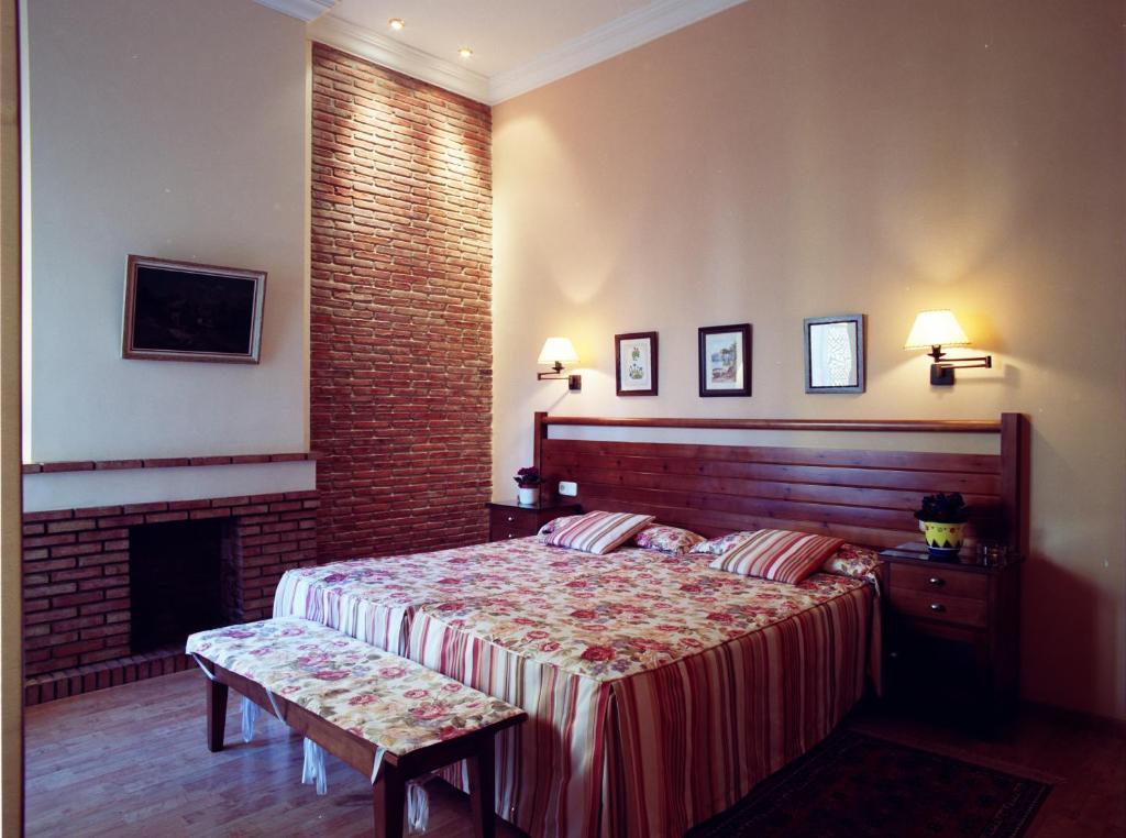 California Hotel Malaga Room photo